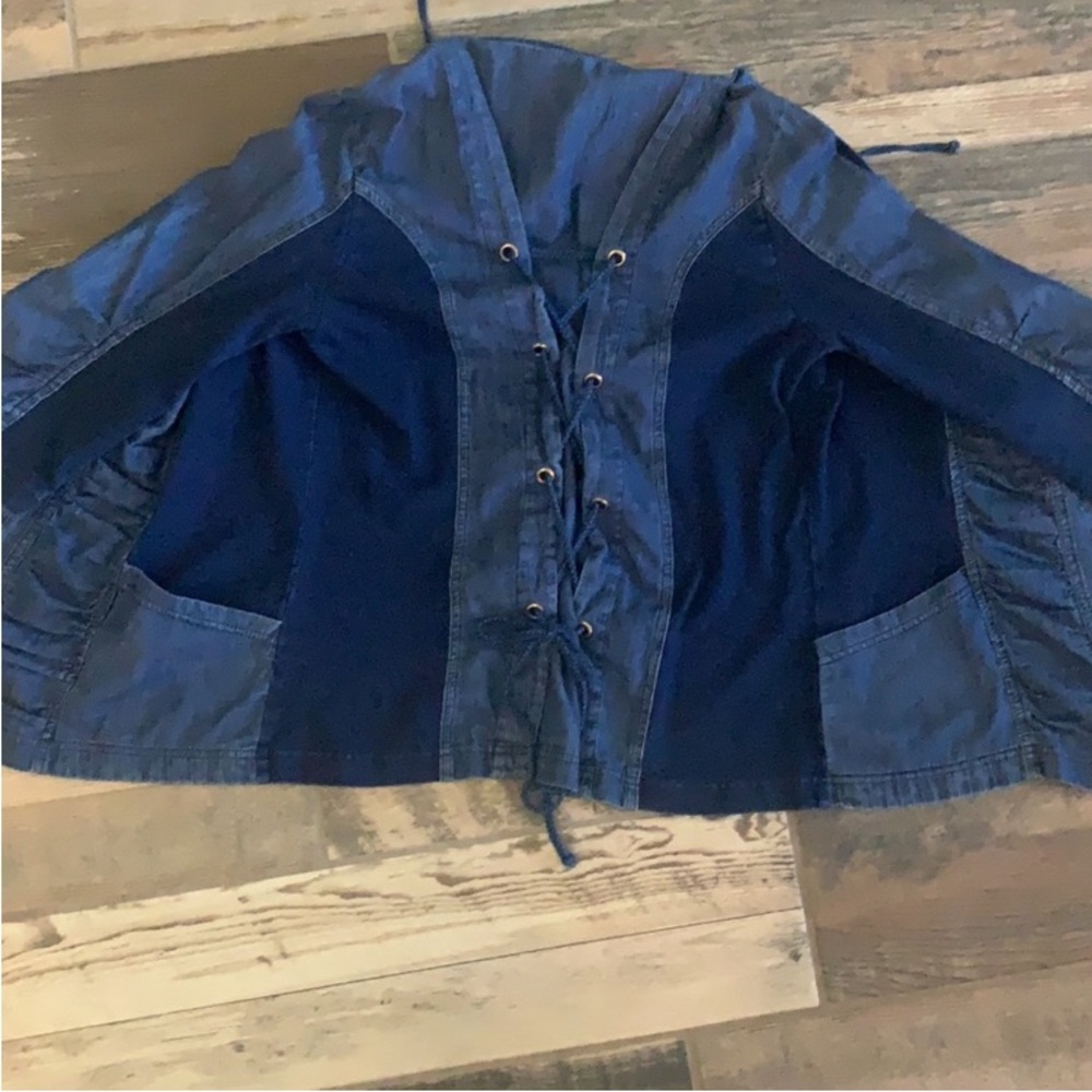 XCVI Denim Blue Women's Shacket - Picture 5 of 14